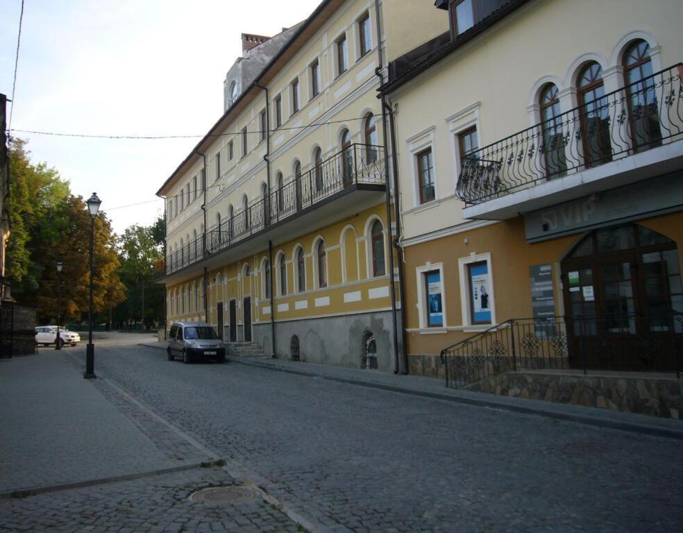 Апартаменти В Старому Місті Sweet House Kamianets-Podilskyi Exterior foto